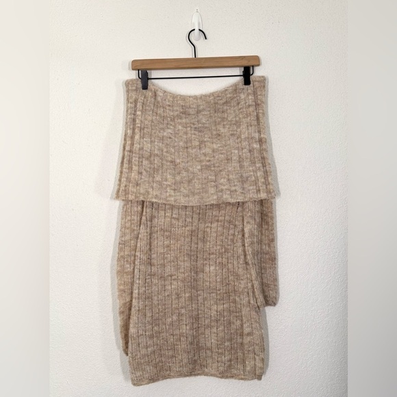 Lovers + Friends Lonela Off The Shoulder Sweater Mini Dress in Oatmeal Medium - Picture 3 of 5